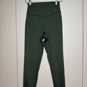 Gymshark Women's High-Waisted Sweat-Wicking Elevate Leggings Green Small Pilates